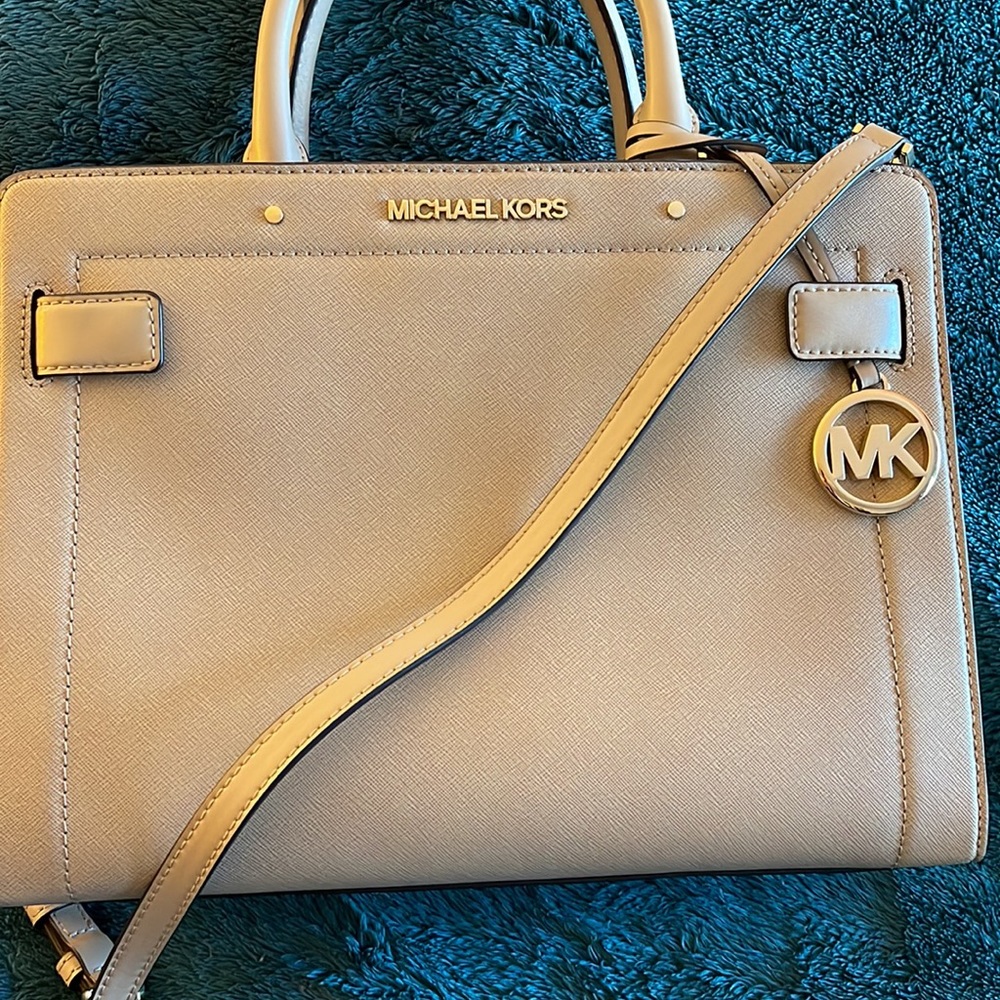 Michael Kors Handbag - Picture 2 of 5